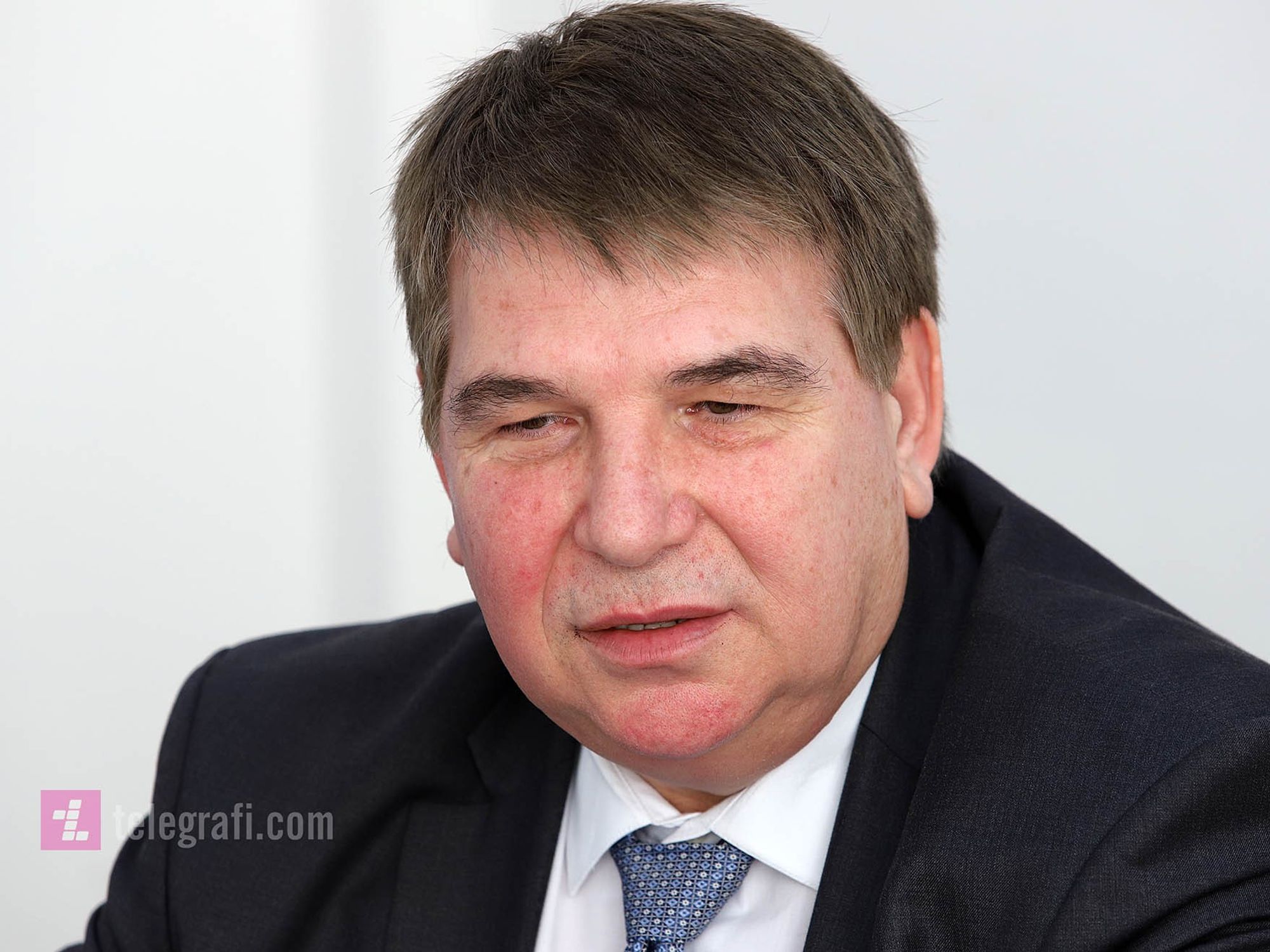 Jinsiy aloqa 3-video onlayn Qattiq kiyimdagi erotizm