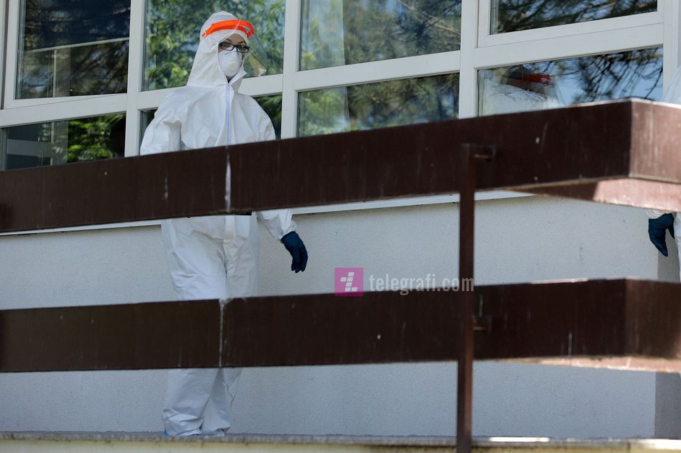 2020/07/klinika-infektive-koronavirus-covid-19-pase-heqjes-se-masave-foto-Ridvan-Slivova-9-e1594392134593.jpg