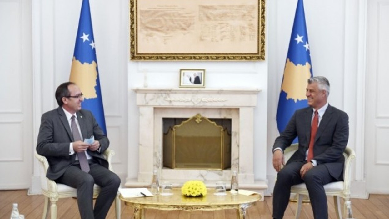 2020/07/thaci-hoti.jpg