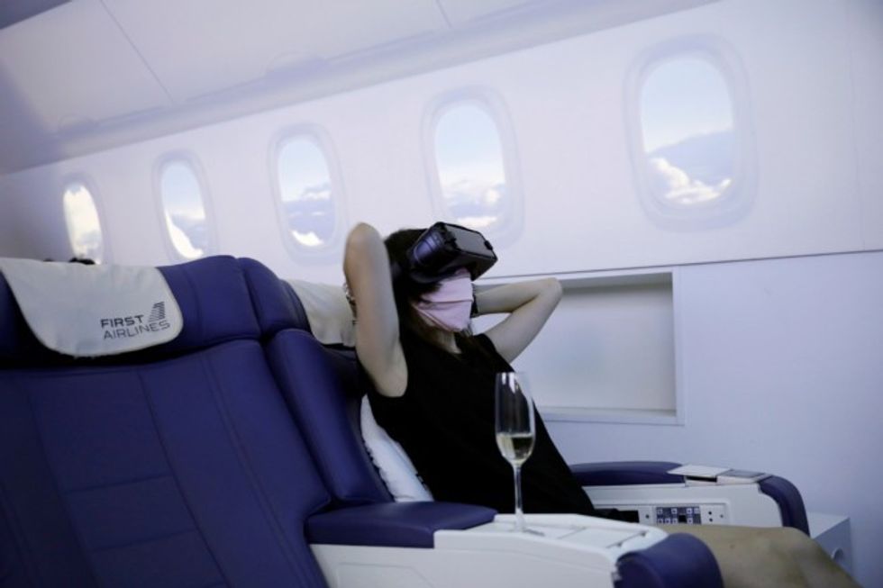 2020 08 12T083800Z 1034855236 RC28CI9TJWPJ RTRMADP 3 HEALTH CORONAVIRUS JAPAN VR TRAVEL 1