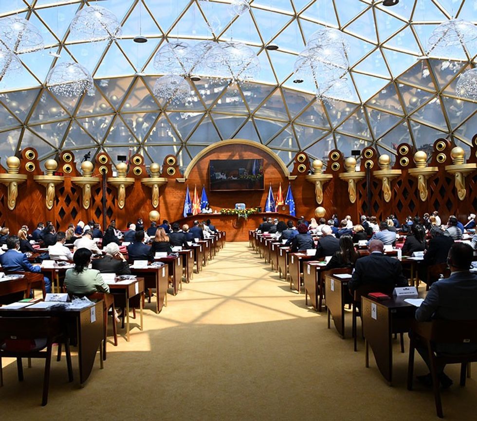2020/08/Kuvendi-RMV.jpg