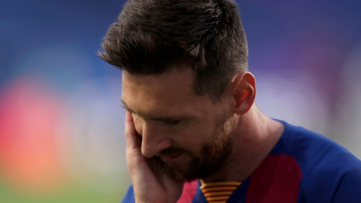 2020/08/LionelMessisadface.jpg