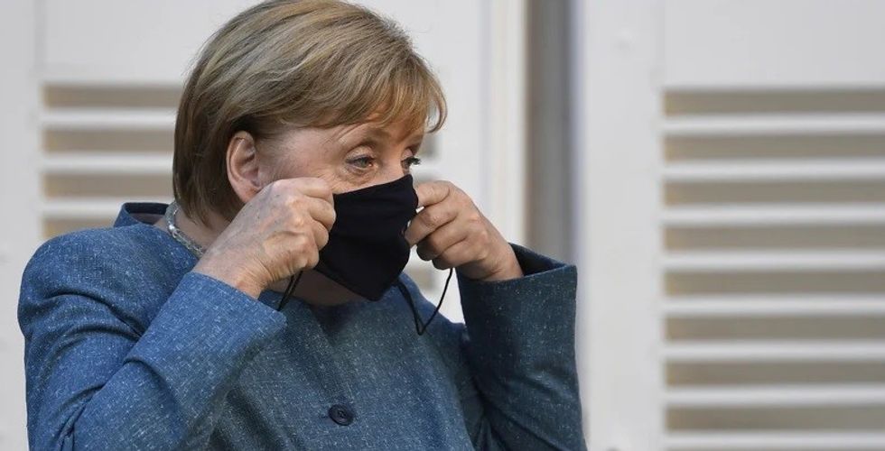 2020/08/merkel-mask.jpg