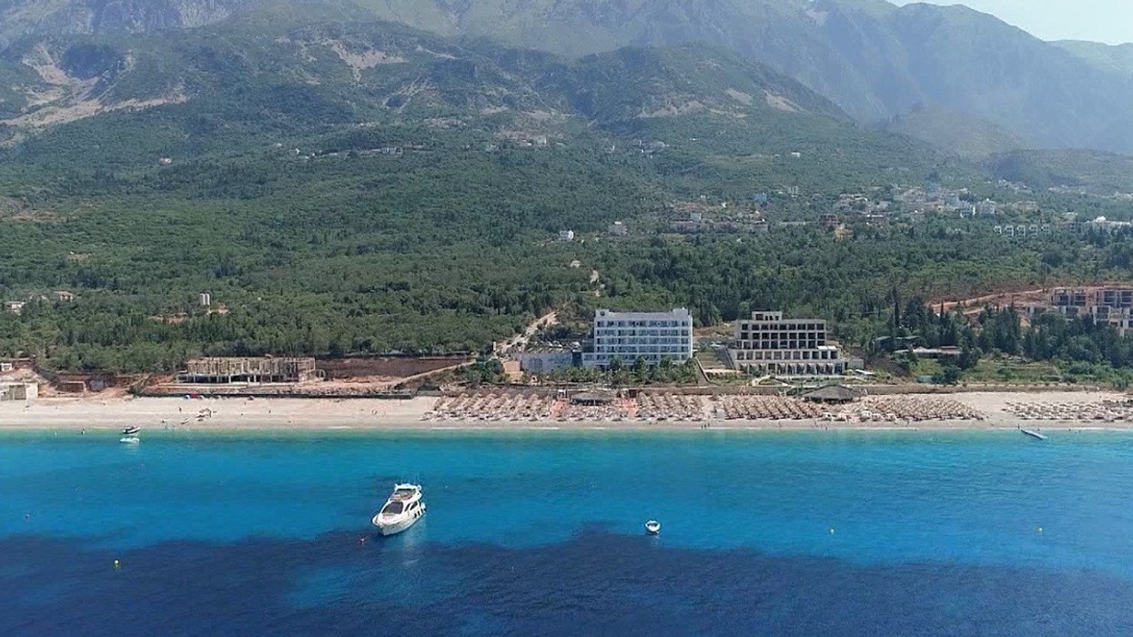 2020/08/renia-e-turizmit-ne-vend.jpg