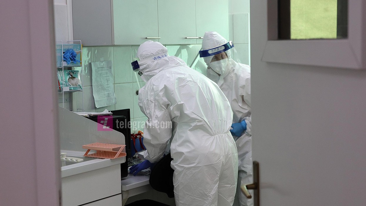 2020/09/Laboratoret-per-COVID-19-ne-IKSHPK-foto-Ridvan-Slivova-38.jpg
