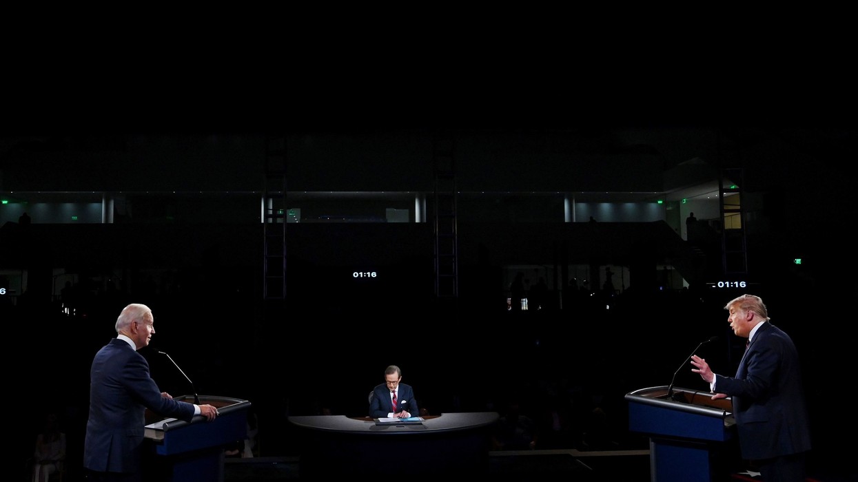 2020/10/201008-biden-trump-debate-al-0735_25910a6f031687e9fbe3e86ce2d356a9-e1602159338566.jpg
