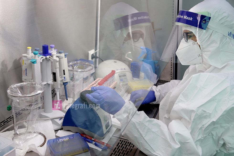 2020/10/Laboratoret-per-COVID-19-ne-IKSHPK-foto-Ridvan-Slivova-55.jpg
