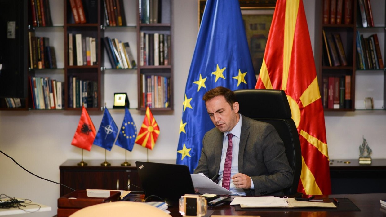 2020/10/Osmani-Roma-forum-2.jpeg