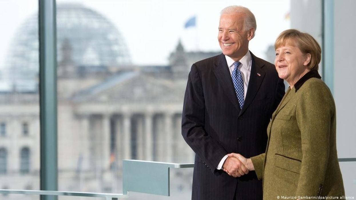 2020/11/biden-merkel.jpg