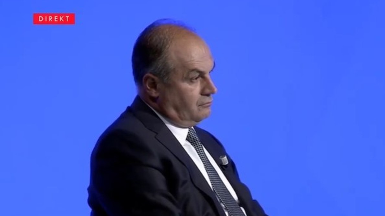 2020/11/enver-hoxhaj.jpg