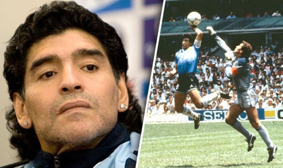 2020/11/maradona-vs-angli-2.jpg