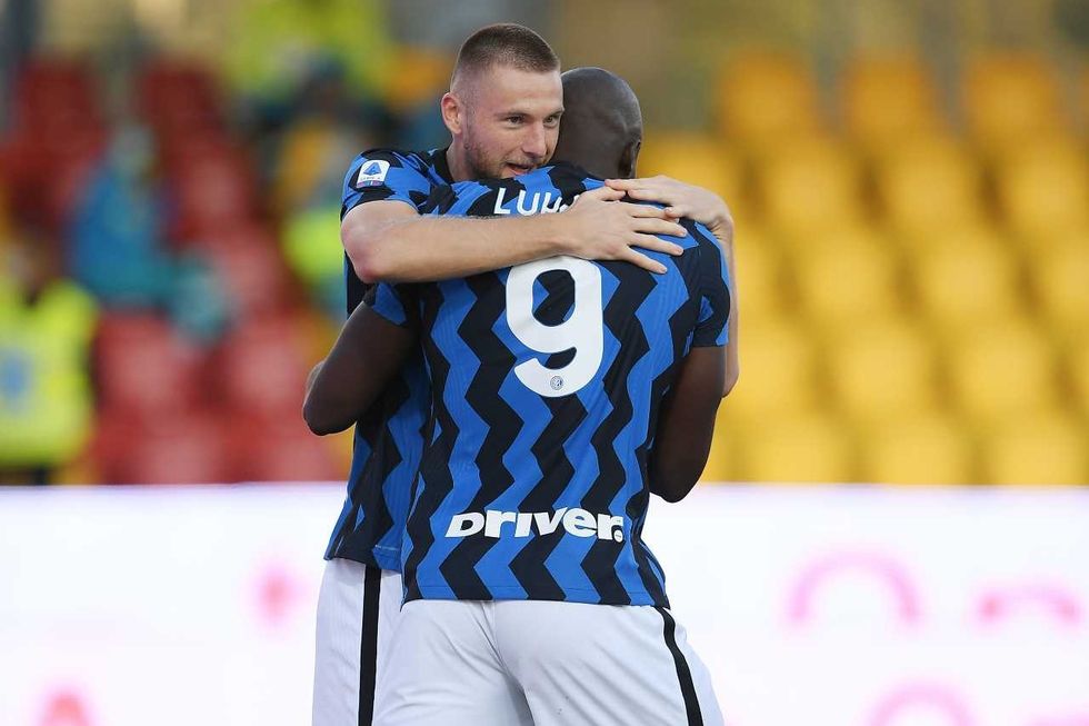 2020/11/milan-skriniar-lukaku-inter.jpg