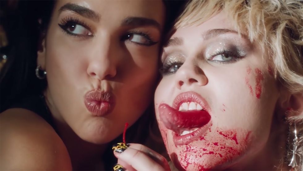 2020/11/miley-cyrus-dua-lipa-prisoner-video.jpg