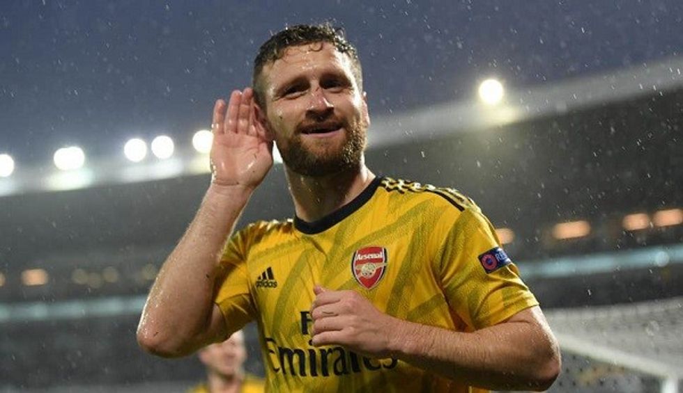 2020/11/mustafi.jpg