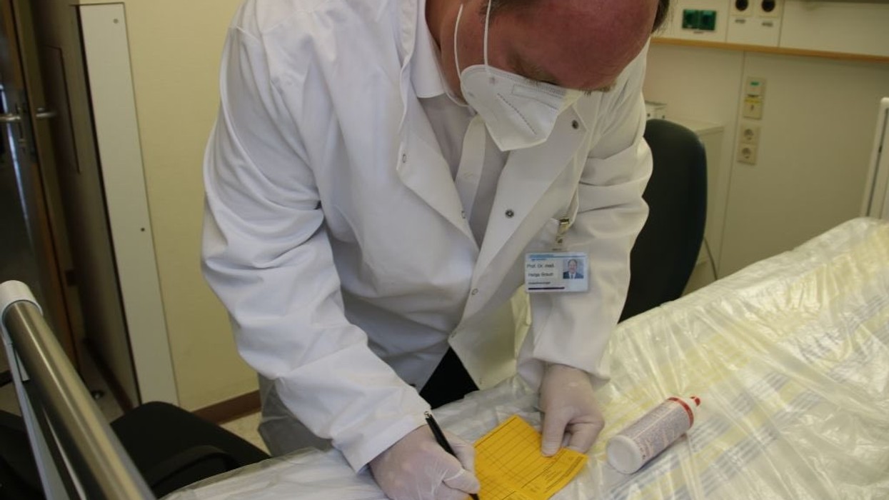 2020/12/EqU3sSRXUAMGiWB-e1609169258761.jpg