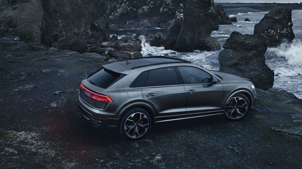 2020 Audi RSQ8 003 gallery5 exterior
