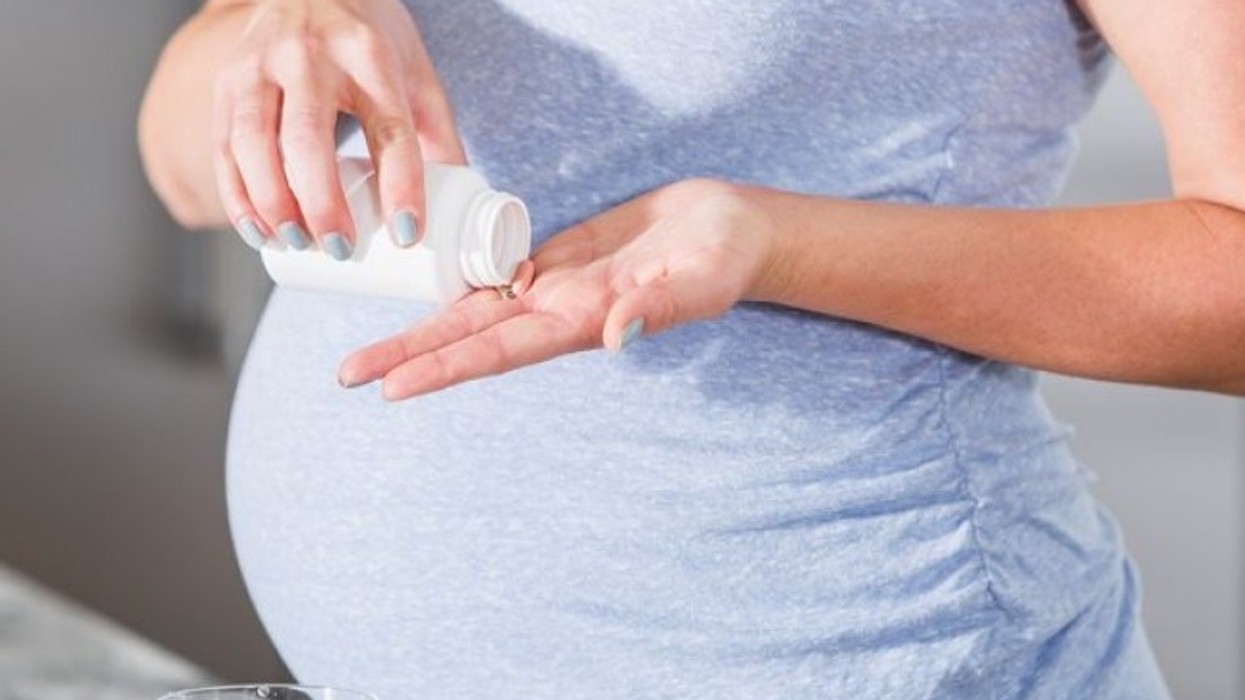2021/02/am-p-hea-medicines-antibiotics-and-vaccinations-during-pregnancy-wp-735x400-1.jpg