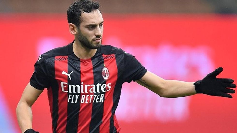 2021/02/Calhanoglu.jpg