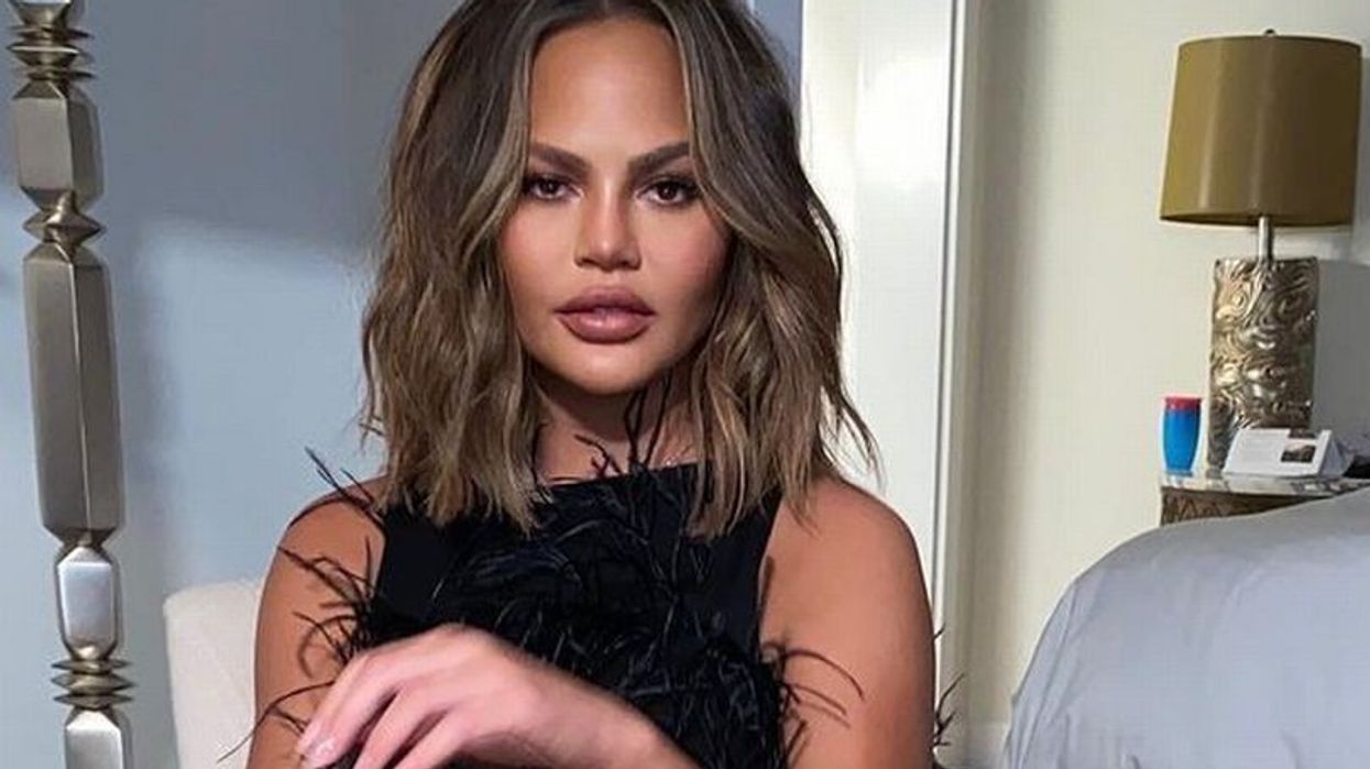 2021/03/1_chrissy-teigen.jpg