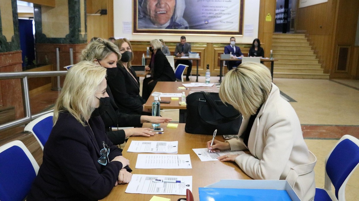 2021/03/Mimoza-Kusari-Lila.jpg