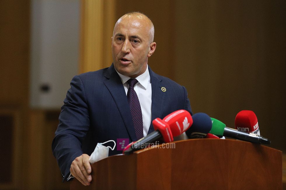 2021/03/Ramush-Haradinaj-pas-takimit-me-Albin-Kurtin-e-Vjosa-Osmanin-foto-Ridvan-Slivova-5.jpg