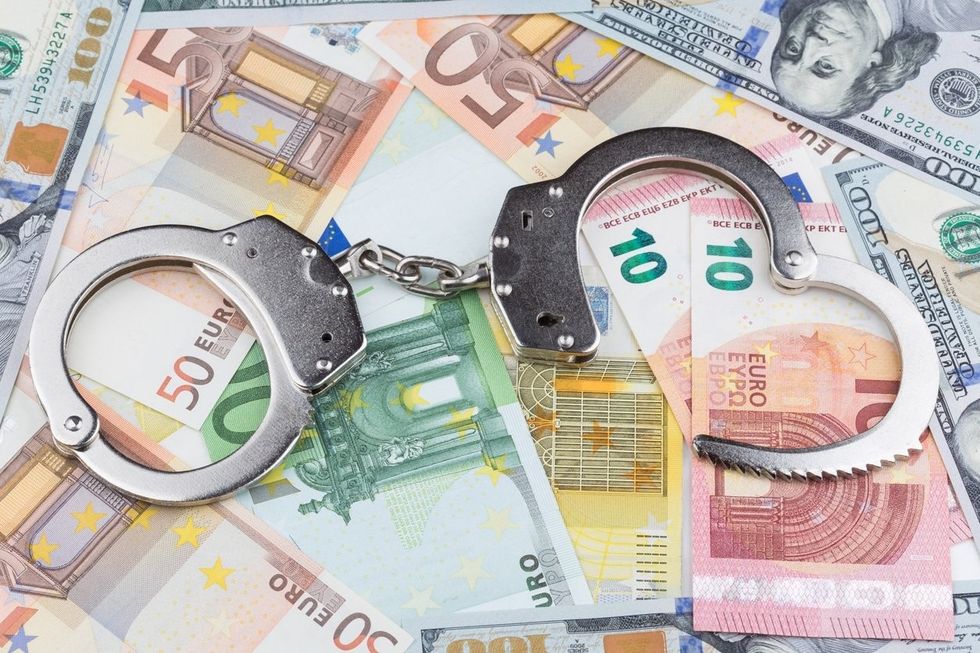 2021/04/EU-Tackles-Financial-Crime-with-Anti-Money-Laundering-Directive.jpg