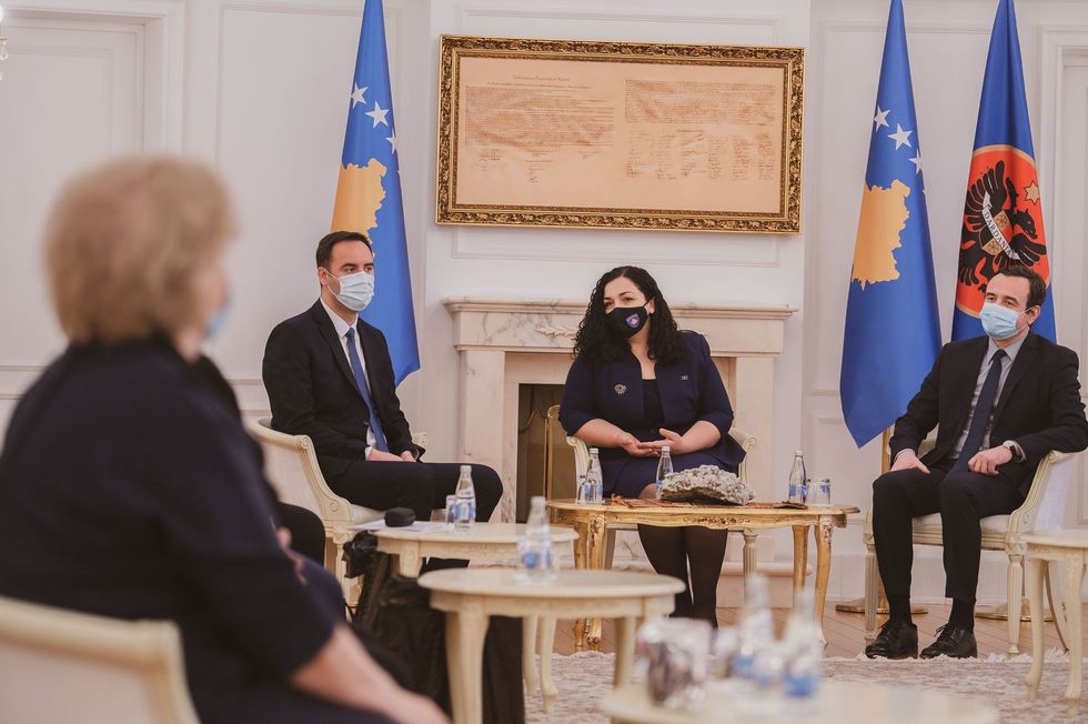 2021/04/Komunikate-e-perbashket-e-Presidentes-Kryetarit-te-Kuvendit-dhe-e-Kryeministrit-te-Kosoves_3.jpg