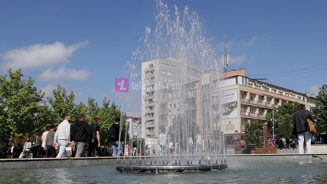 2021/05/fontana-ne-sheshin-Zahir-Pajaziti-foto-Ridvan-Slivova-3.jpg