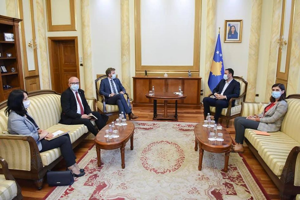 2021 06 09 Kryekuvendari Konjufca priti ne takim drejtorin e ICRC se Martin Schuepp 2