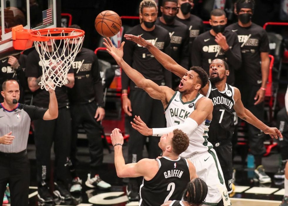 2021 06 20T011755Z 2020731585 MT1USATODAY16281098 RTRMADP 3 NBA PLAYOFFS MILWAUKEE BUCKS AT BROOKLYN NETS
