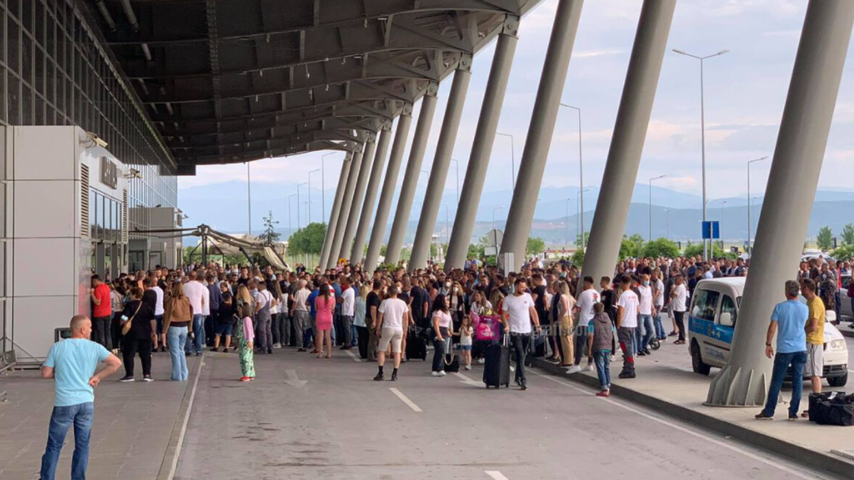 2021/06/Aeroporti-adem-jashari.png