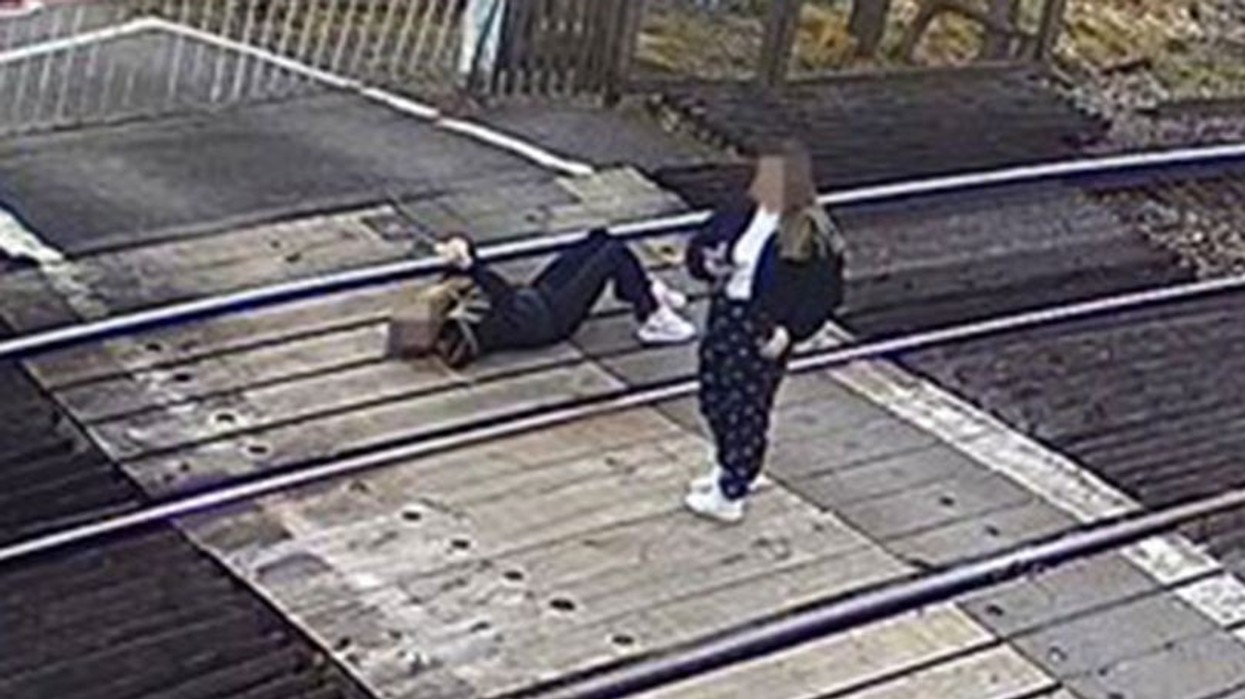 2021/06/Track.jpg