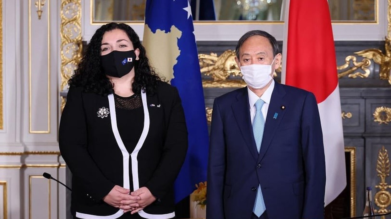 2021/07/Presidentja-Vjosa-Osmani-takon-kryeministrin-e-Japonise-Yoshihide-Suga_1.jpg