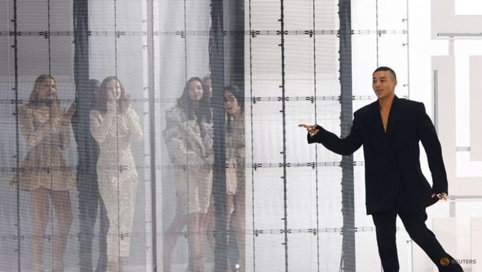 2021 09 29t230723z 1 lynxmpeh8s1cz rtroptp 3 fashion paris balmain