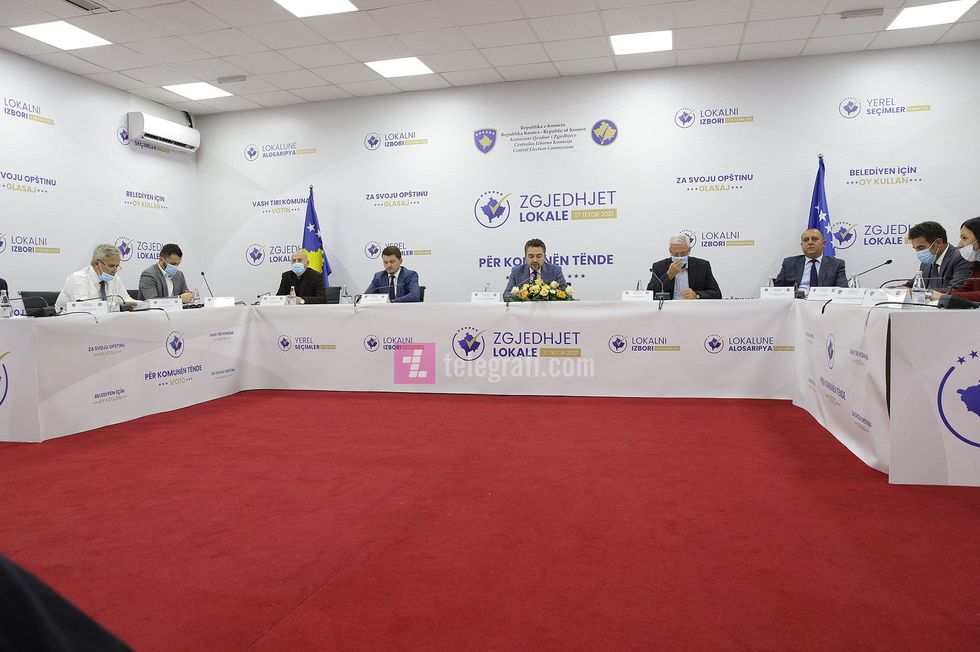 2021/10/KQZ-konferenca-3-Votimet-Zgjedhjet-Lokale-2021-foto-Ridvan-Slivova-3-1.jpg
