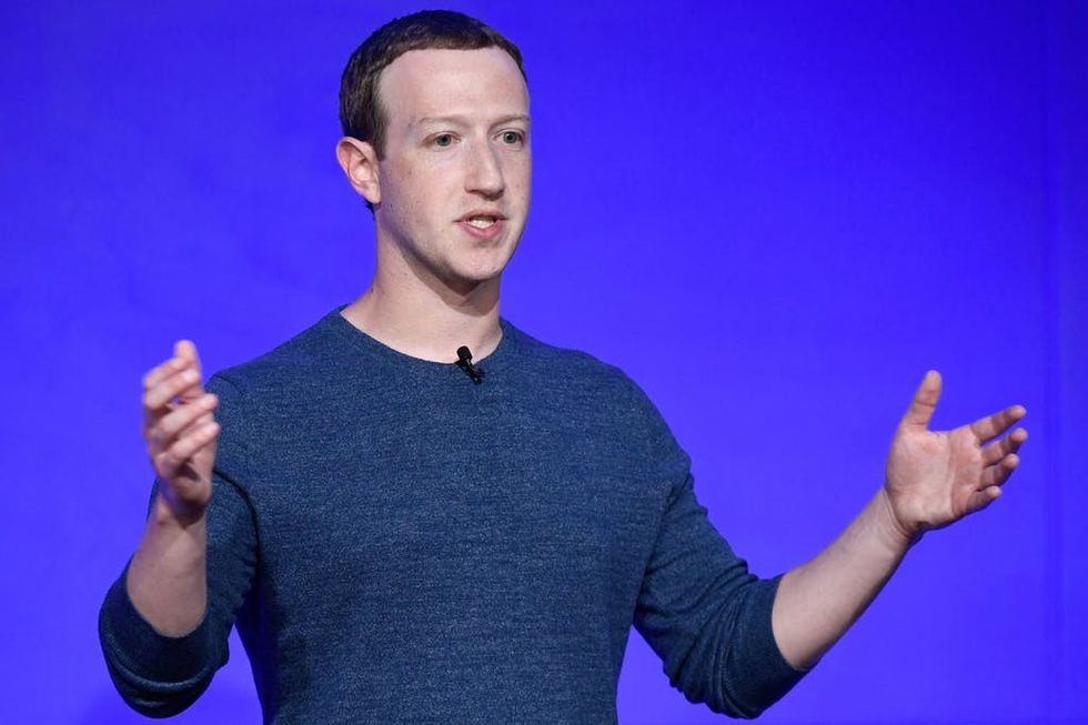 2021/10/mark-zuckerberg-holocaust-scaled-1-e1662990376196.jpg