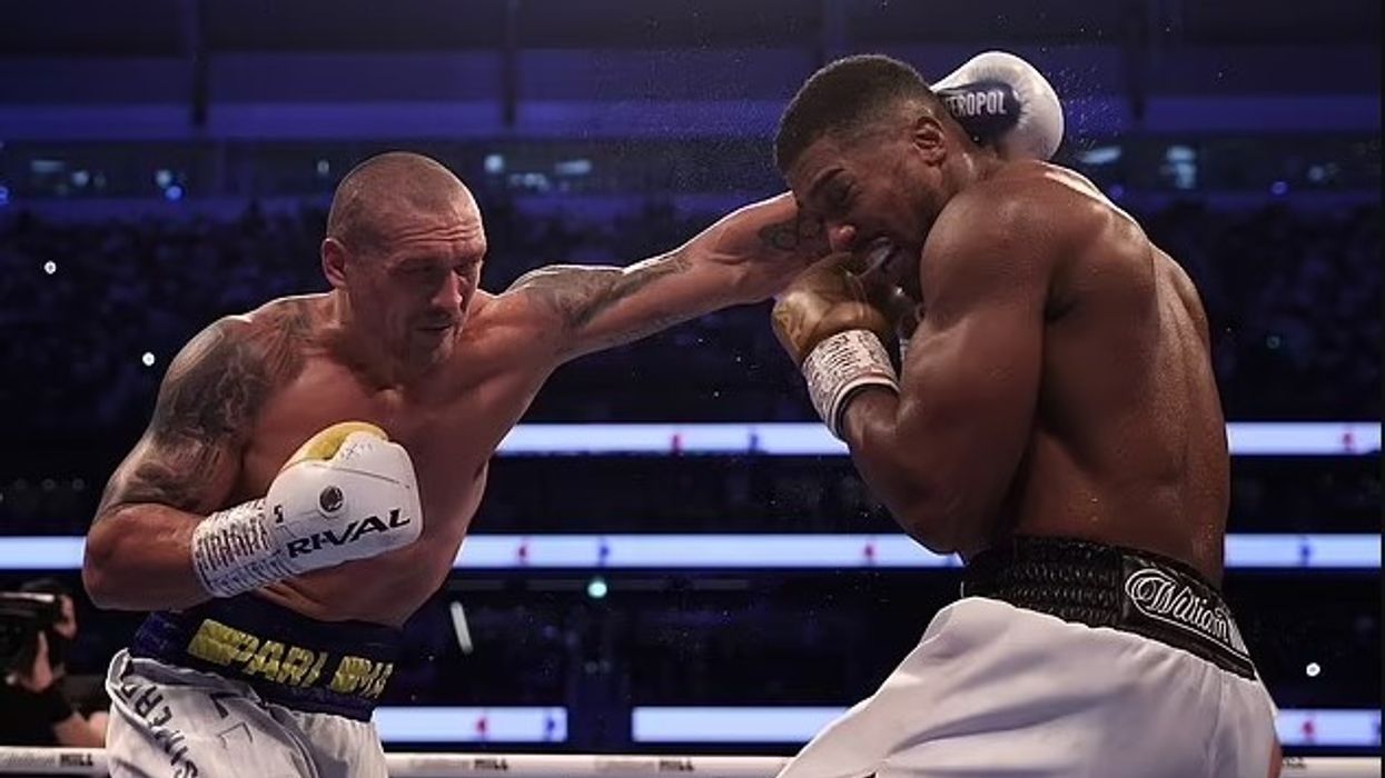 2021/10/Usyk-Joshua.jpg