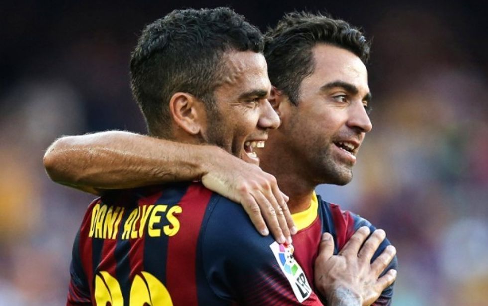 2021/11/Alves-Xavi.jpg
