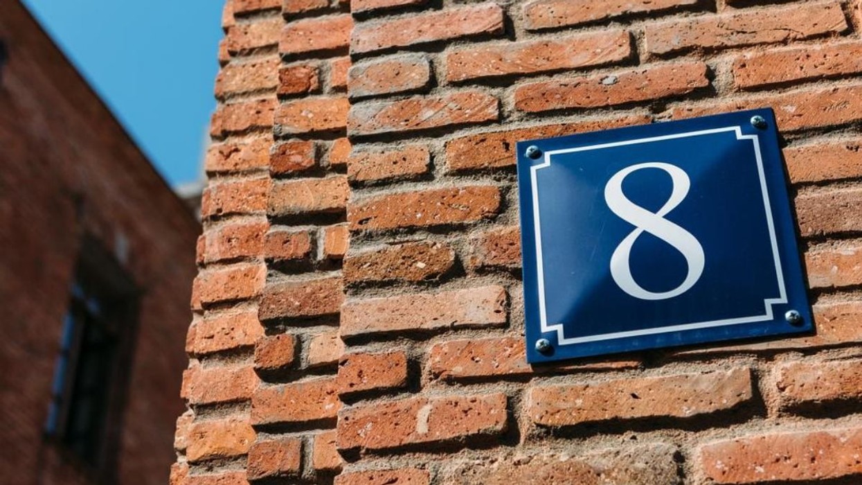 2021/11/House-number-numerology-Significance-of-house-number-8-FB-1200x700-compressed.jpg