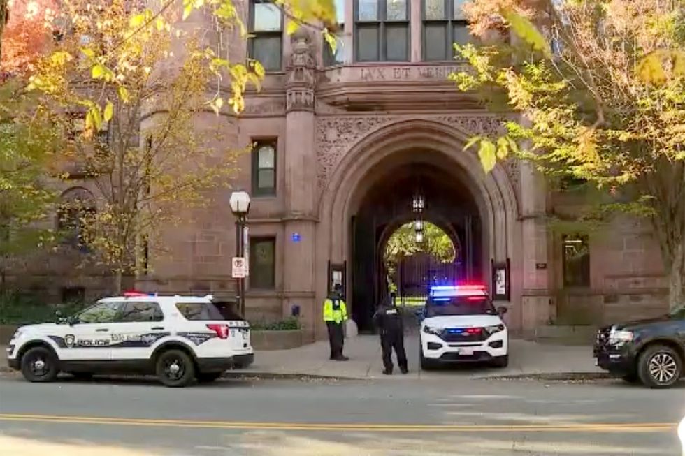 2021/11/yale-threat-08.jpg