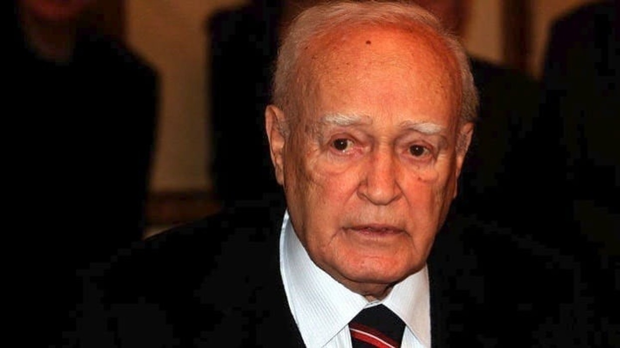2021/12/papoulias-former-president-credit-amna.jpg