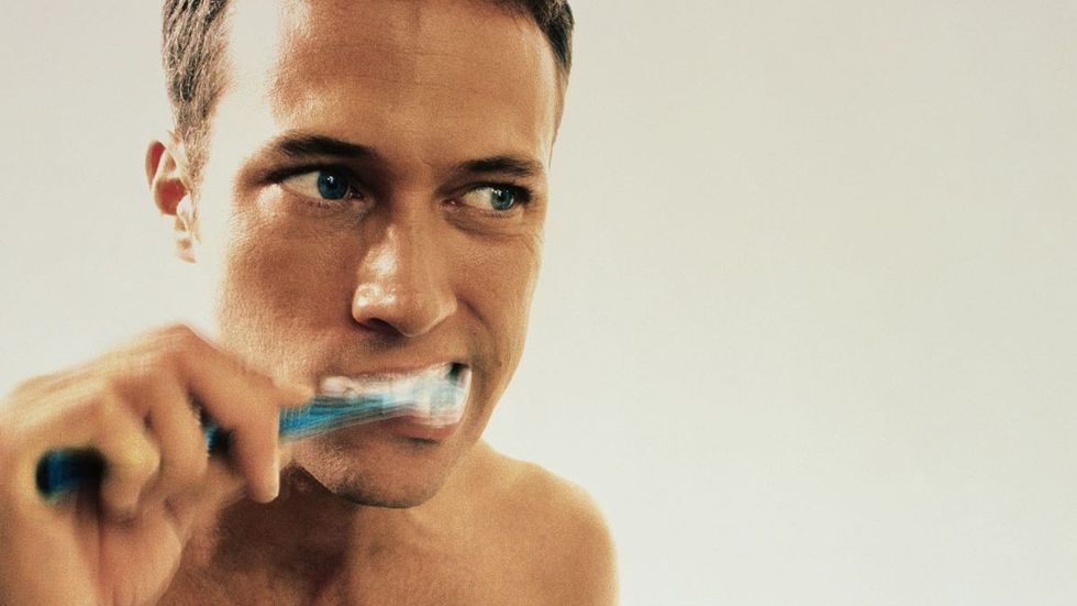 2022/01/1_Man-brushing-teeth.jpg