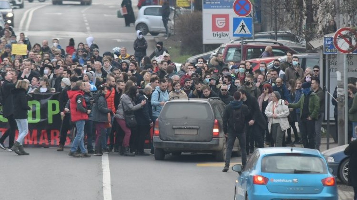 2022/01/1641219352-novi-sad-blokada-Foto-nenad-mihajlovic-nova-rs-11-750x500-1.jpg