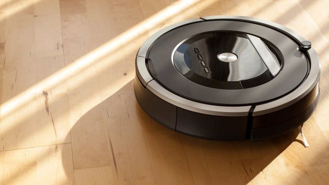 2022/01/Robot-vacuum-cleaner.jpg