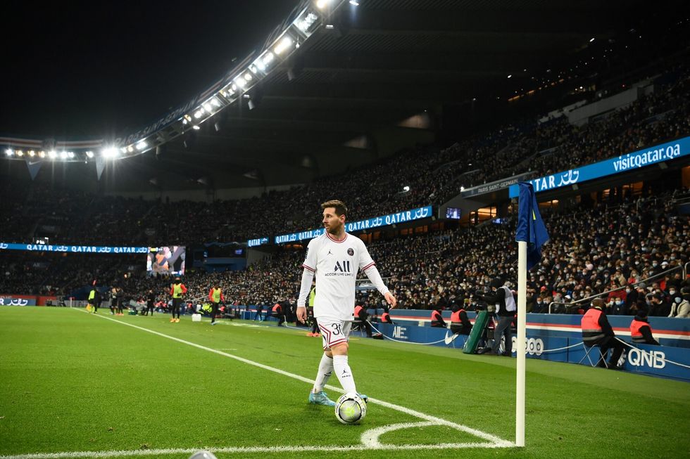 2022/02/lionel-messi-psg-v-nice-ligue-1-2022.jpg