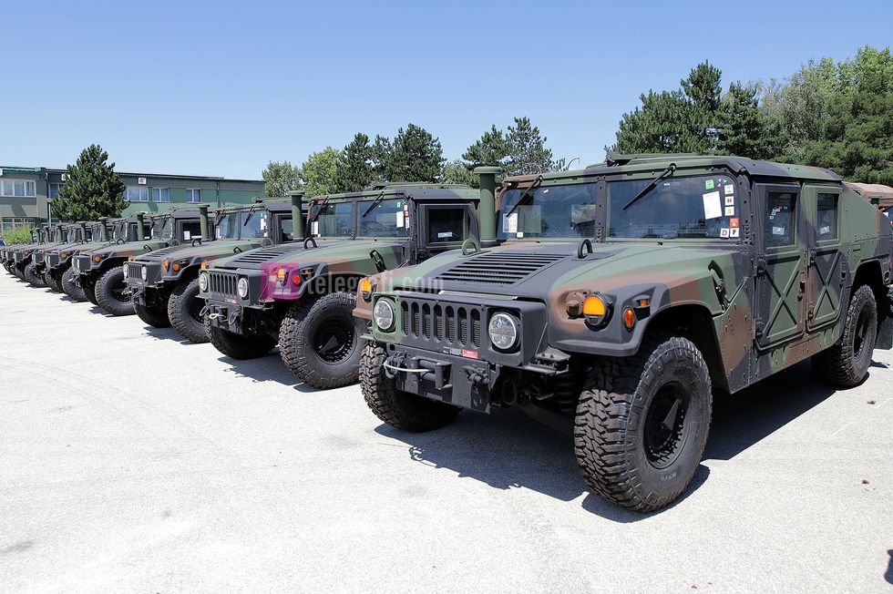 2022/03/automjetet-e-blinduara-\u2018Humvee-te-FSK-se-foto-Ridvan-Slivova-3.jpg