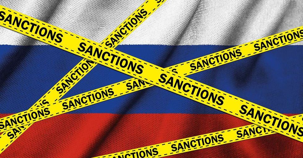 2022/03/russia-sanctions-2.jpg