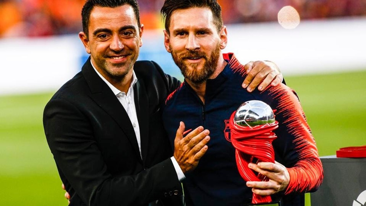 2022/03/xavi-messi.jpg