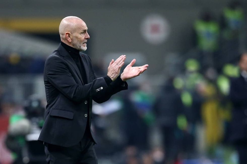 2022/04/23Pioli3-min.jpg
