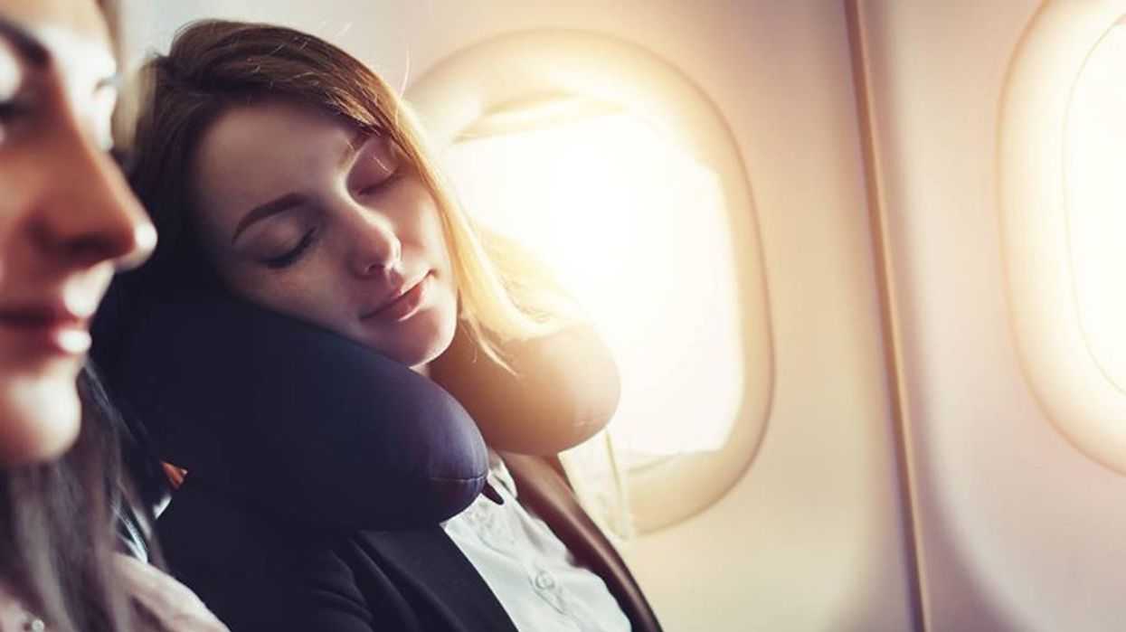 2022/04/5d4dea4e2973ca002220775a_sleeping-on-planes.jpg